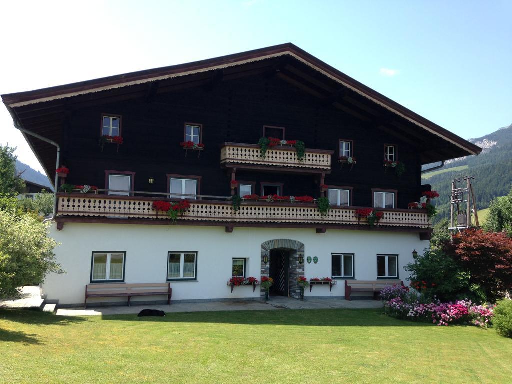Pfindlhof Bed and Breakfast Leogang Exteriör bild