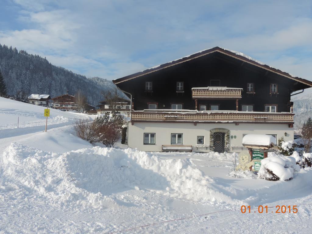 Pfindlhof Bed and Breakfast Leogang Exteriör bild